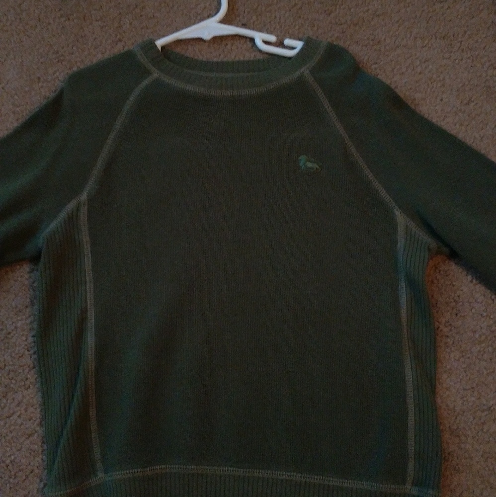 Boy's pullover sweater (Small 6-7)